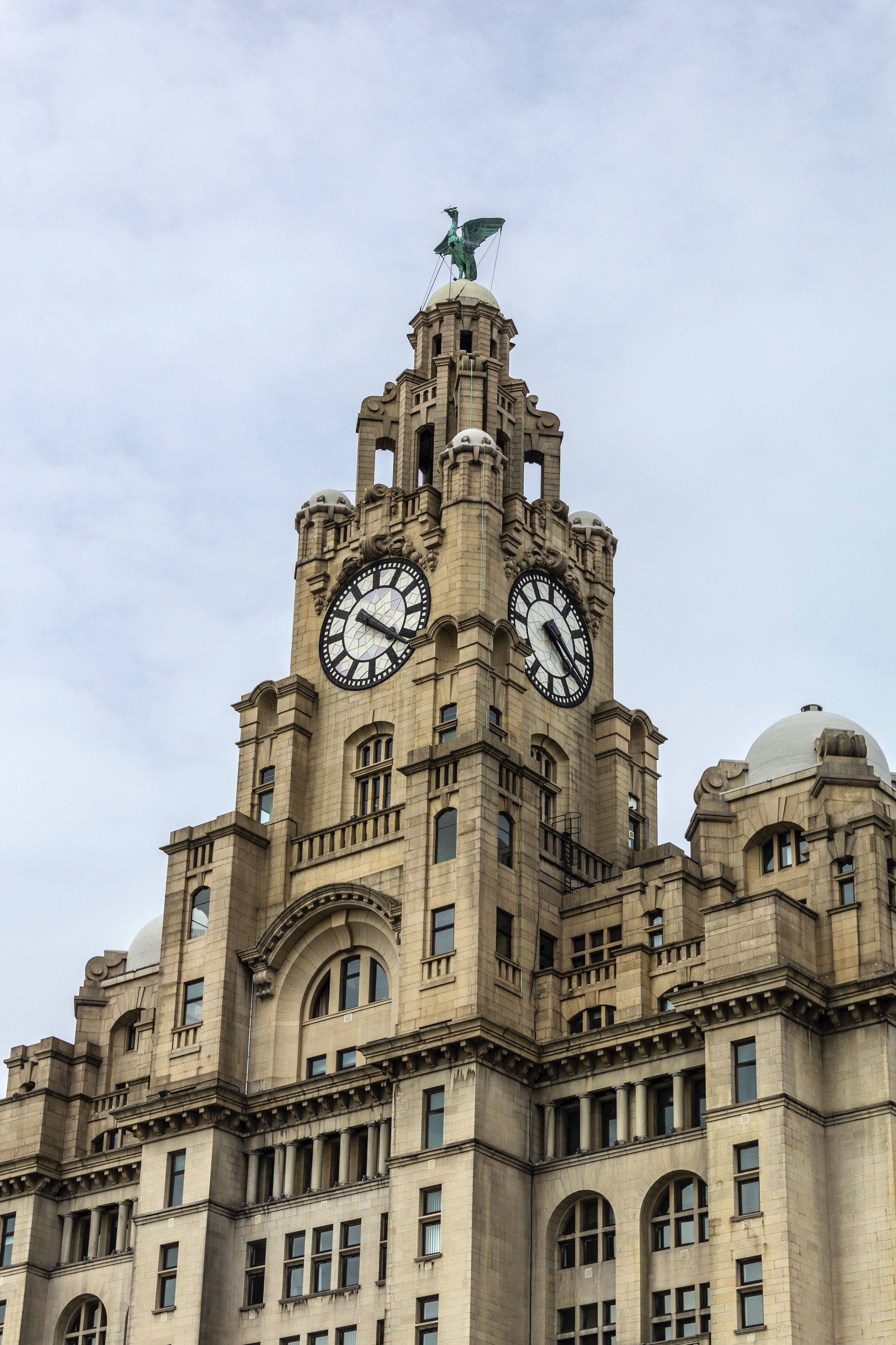 image of liverpool clock tower